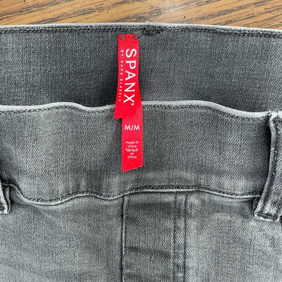 SPANX Women's Distressed Denim Skinny Pants - Picture 6 of 6